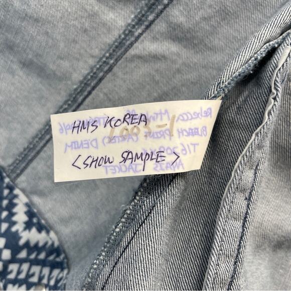 Rebecca Minkoff Aztec Bleach Print Denim Jacket Frayed Collar SAMPLE SHOW - Picture 11 of 14